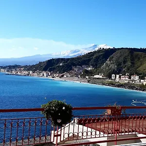 taormina-beach-holiday.sicilyhotelsitaly.net/