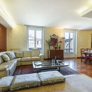 酒店 Suitelowcost - San Babila Duomo 米兰